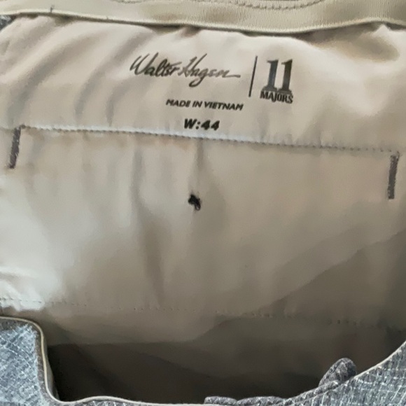 Mens Golf short - Picture 3 of 3